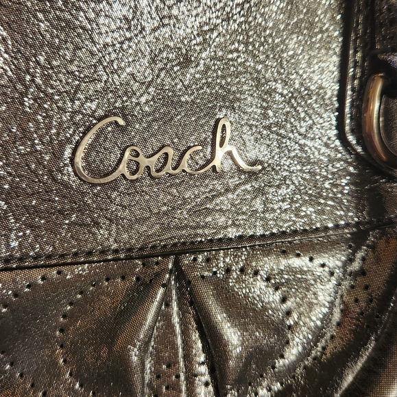 Coach Patent Leather Silver Bag - Picture 4 of 10